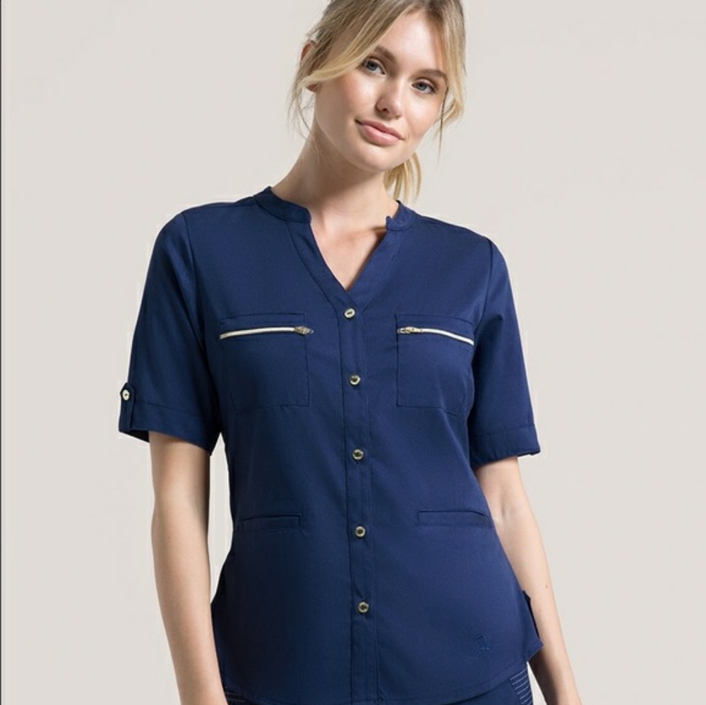 Jaanuu Scrub Set